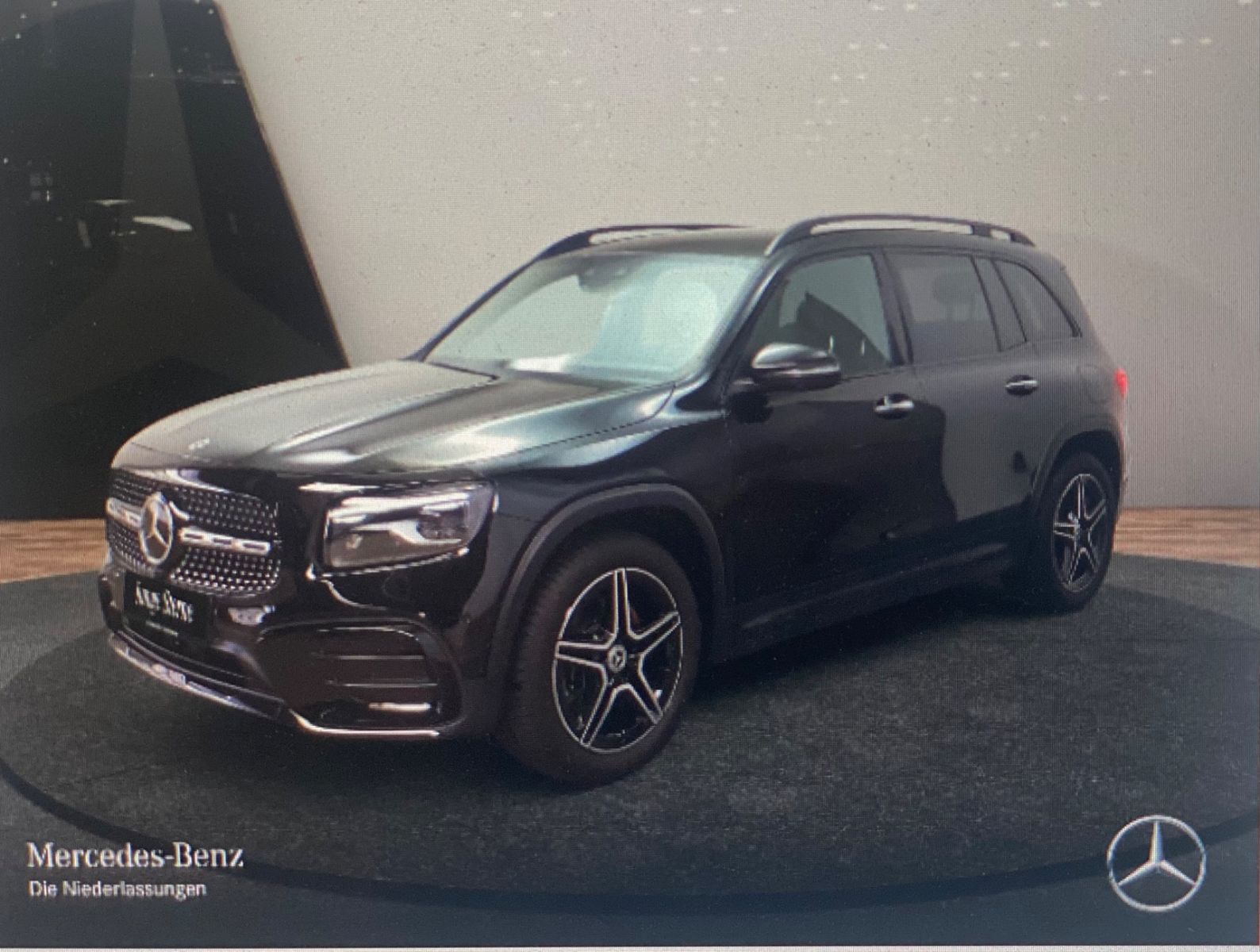 2024 Mercedes Benz GLB 220