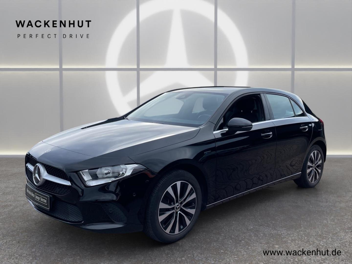 Mercedes-Benz A 250 e Style Parkpaket Kamera Lenkradheizung
