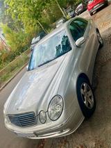 Mercedes-Benz E 320 Limousine  Top-Aussta... - Mercedes-Benz E 320 Gebrauchtwagen in Berlin