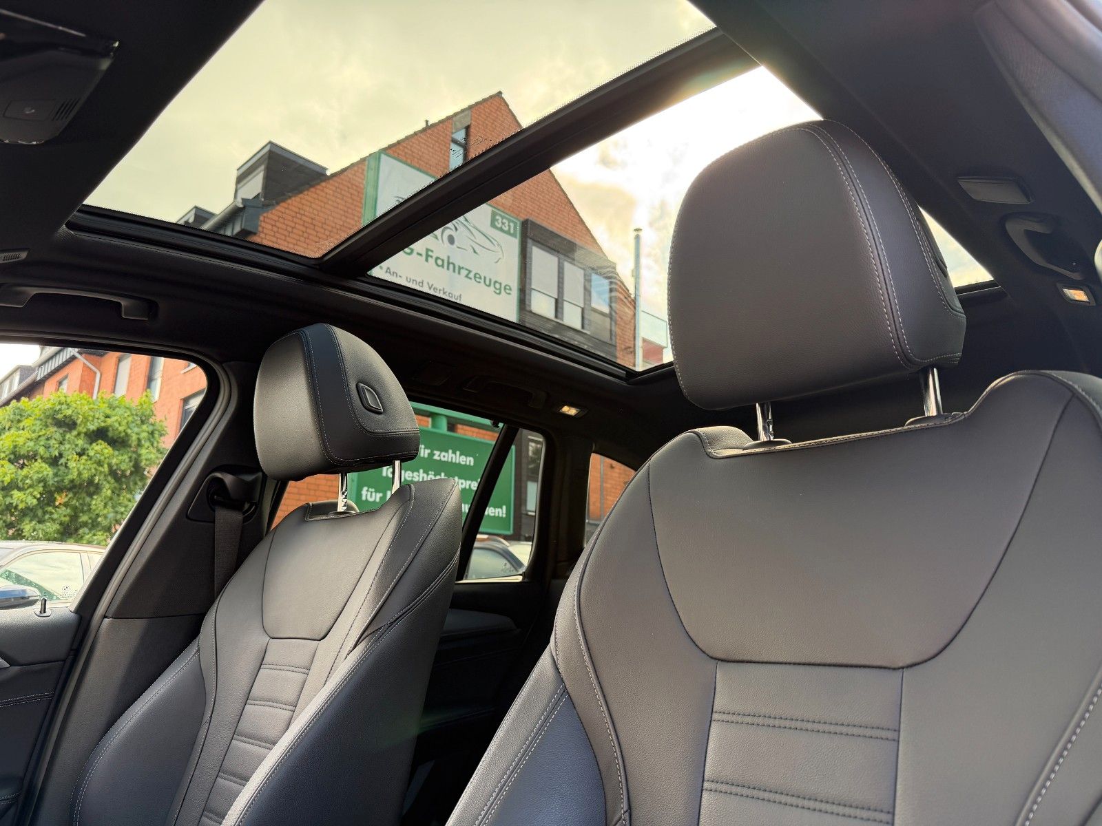 Fahrzeugabbildung BMW X3 xDrive 20 d M SPORT HUD AHK LEDER PANO D-KEY