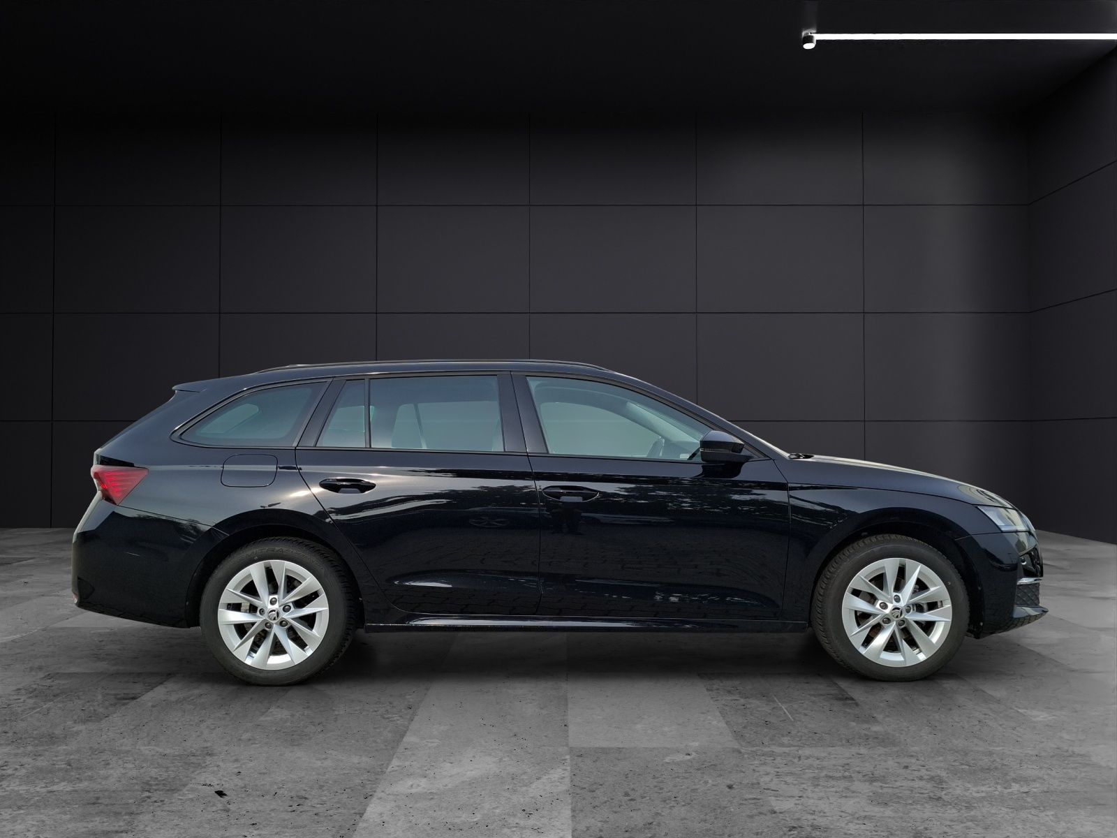 Fahrzeugabbildung SKODA Octavia Combi TDI Selection DSG  LED RFK GRA SH