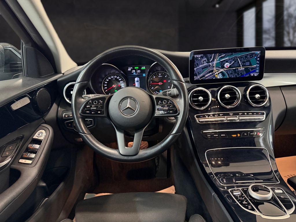 Mercedes-Benz C 300 - Bild 10