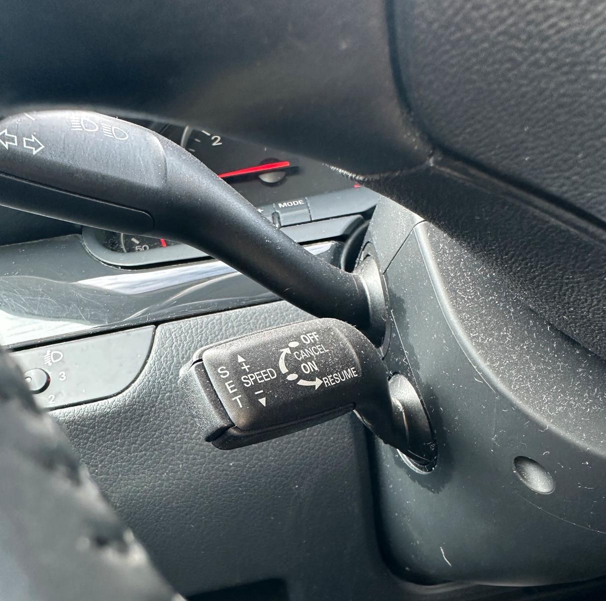 Audi A4 2004 — photo 12