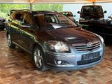 Toyota Avensis 2.2 D-CAT Executive *XENON*AHK*2HAND* - Toyota Avensis aus 2006