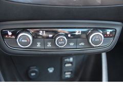 Fahrzeugabbildung Opel Crossland Ultimate*Panoramadach!*Original 46TKM!