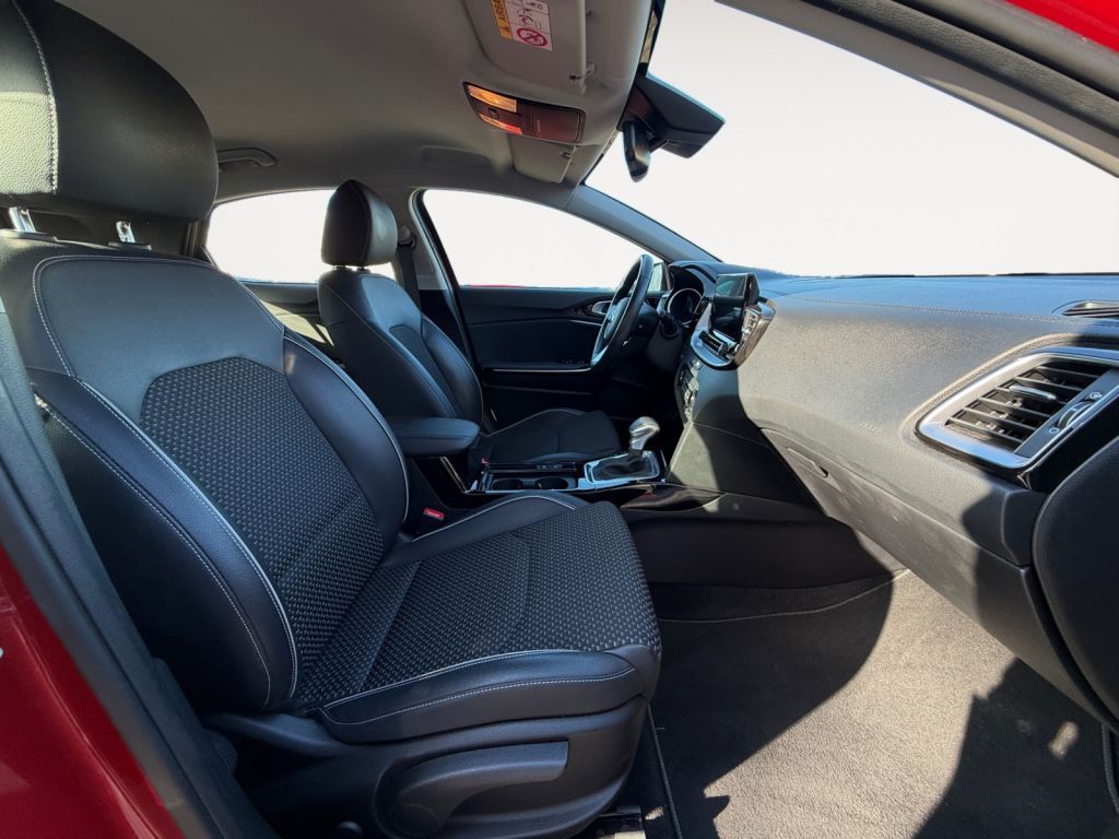 Fahrzeugabbildung Kia XCeed 1.4 T-GDI OPF DCT7 LAUNCH EDITION