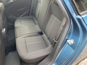 Bild 18 Opel Astra J 1.4T ST*XENON*SHZ*LENKRAD-HZ*TEMPOMAT*1H