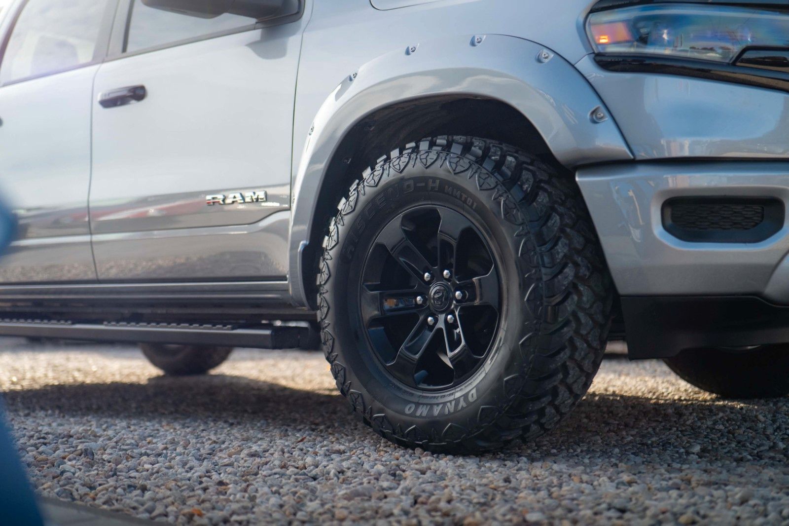 Fahrzeugabbildung Dodge RAM 5.7 V8 HEMI 4x4 LARAMIE Limited Offroad LED