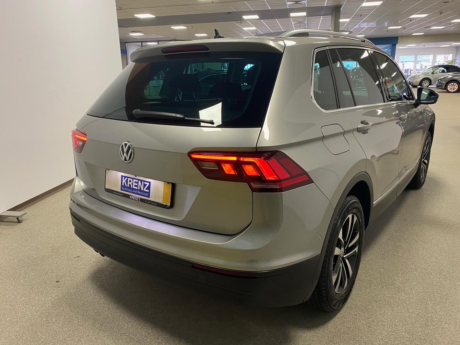 Fahrzeugabbildung Volkswagen Tiguan Comfortline Android Auto+APP+NAVI+ACC+PDC