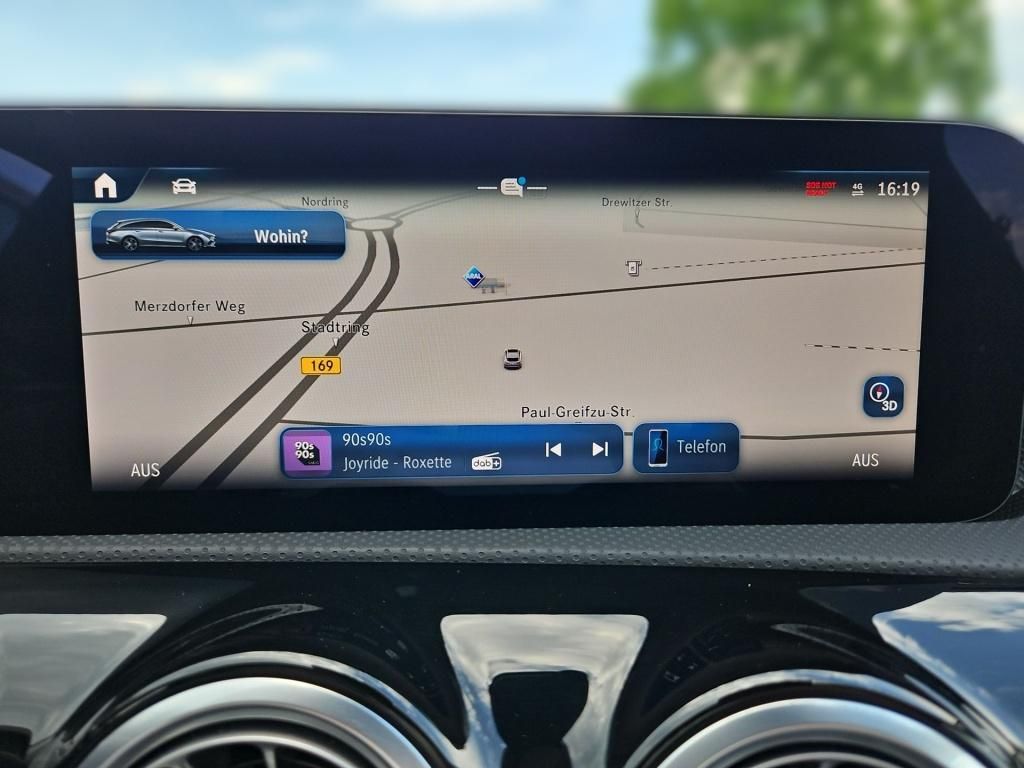 Fahrzeugabbildung Mercedes-Benz CLA 180 SB Night AHK Pano KeyLess Totwi. Ambie.