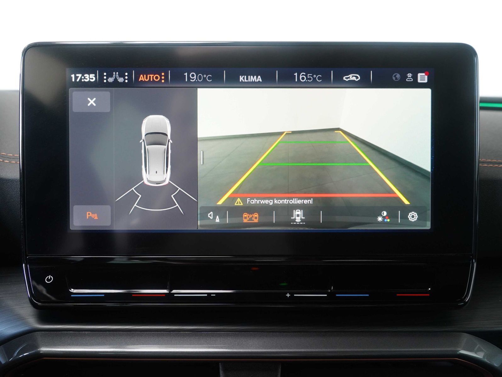 Fahrzeugabbildung CUPRA Formentor 1.5 TSI DSG LED/CARPLAY/KAMERA/PANO