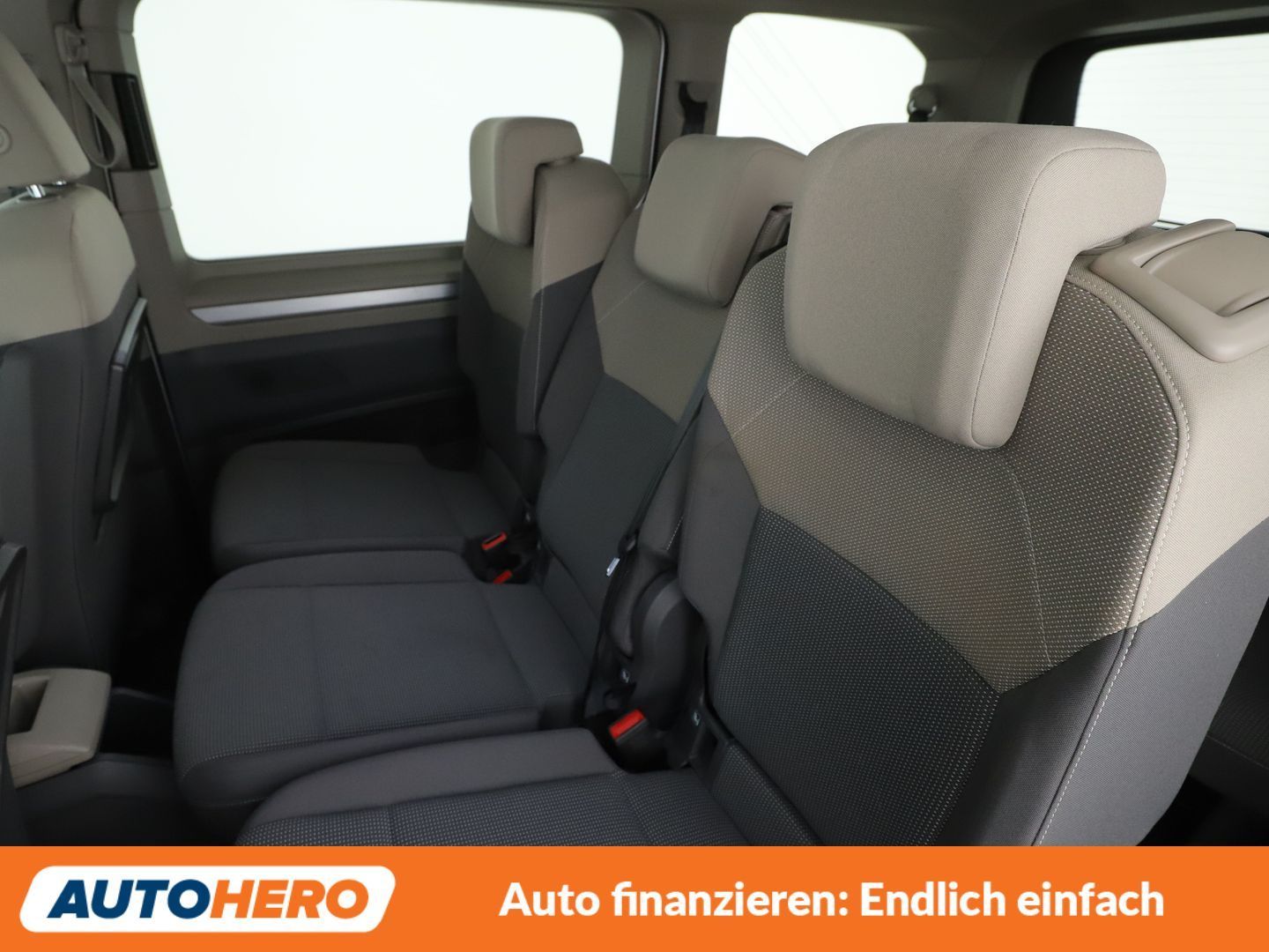 Volkswagen T7 Multivan 1.5 TSI Life Aut. NAVI LED TEMPO foto 14
