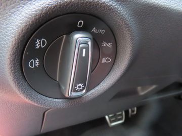 Fotografie 17 des Skoda Kamiq Monte Carlo 1.5 DSG AHK Navi