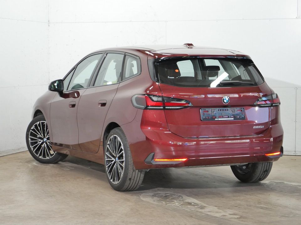 BMW 220 Active Tourer - Bild 3