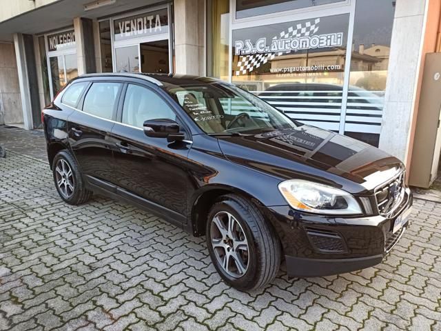 Volvo VOLVO XC60 D3 AWD Geartronic Summum