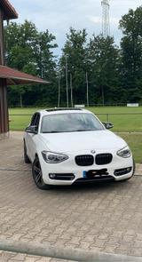 BMW 118i Sportline/XENON*PANO*PDC*TEMPO*NAVI*SHZ - BMW 118 Sportline Gebrauchtwagen