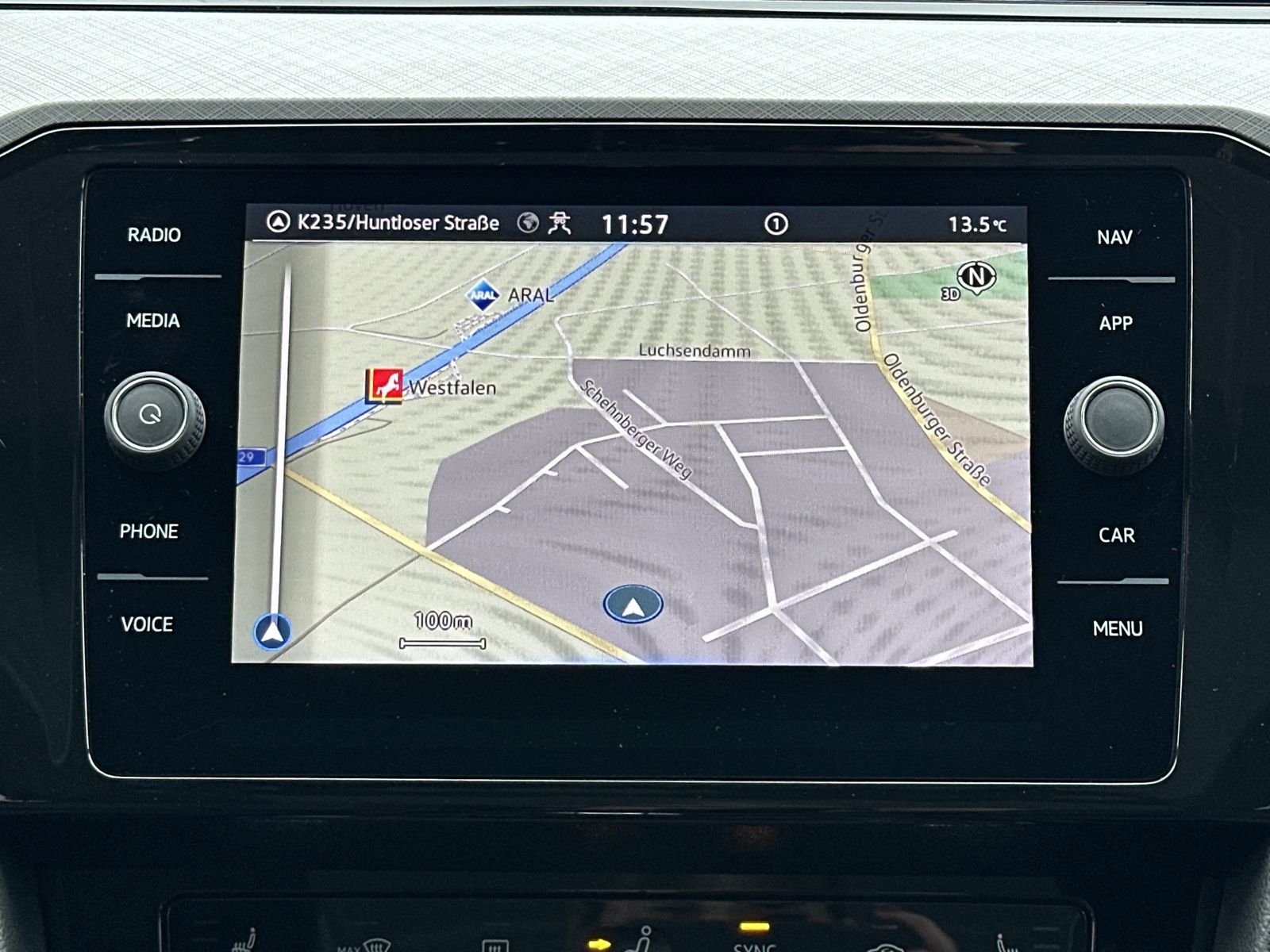 Fahrzeugabbildung Volkswagen Passat Variant 1.4 TSI DSG GTE NAV+LED+PANO+ACC