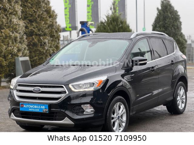 Ford Kuga Titanium 4x4 Klima Xenon LEDs Navi Euro6