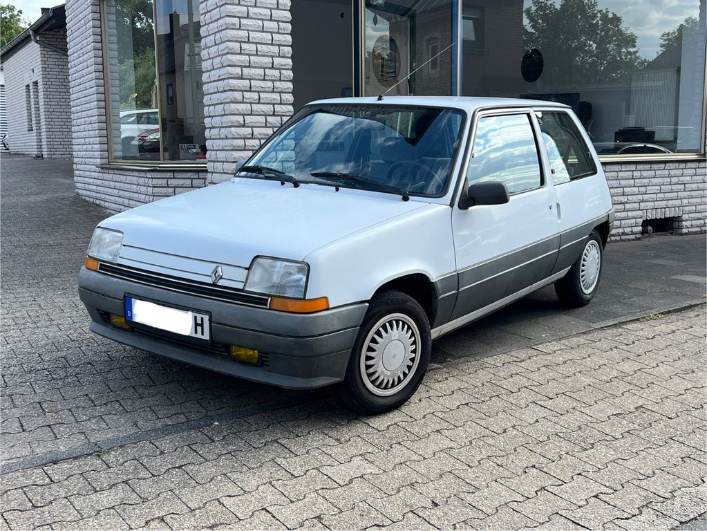 Renault R 5