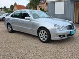 Mercedes-Benz E 200 KOMPRESSOR*FACELIFT*Automatik*Sitzh.*Temp*
