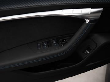  AUDI RS6 — миниатюра 12
