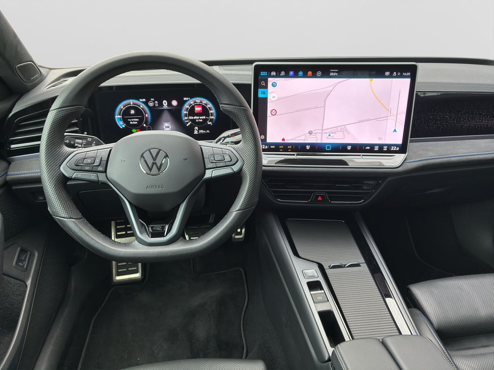 Passat 2.0 TDI R-LINE *AHK*STDHZG*PANO*H&K*