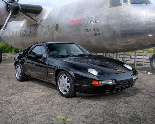 Porsche 928 S4 XX8 Exclusive Final Edition