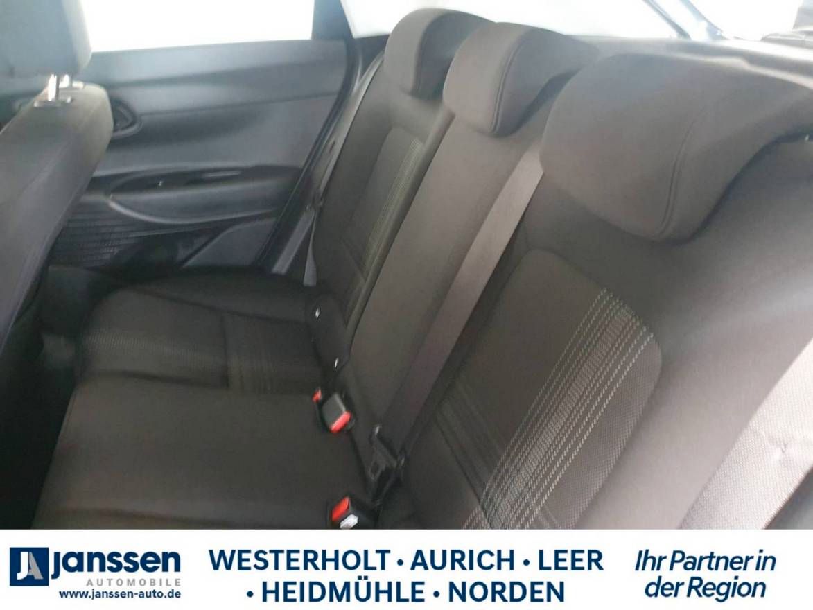 Fahrzeugabbildung Hyundai BAYON  Select Winterpaket,PDC hinten,Klima,Start