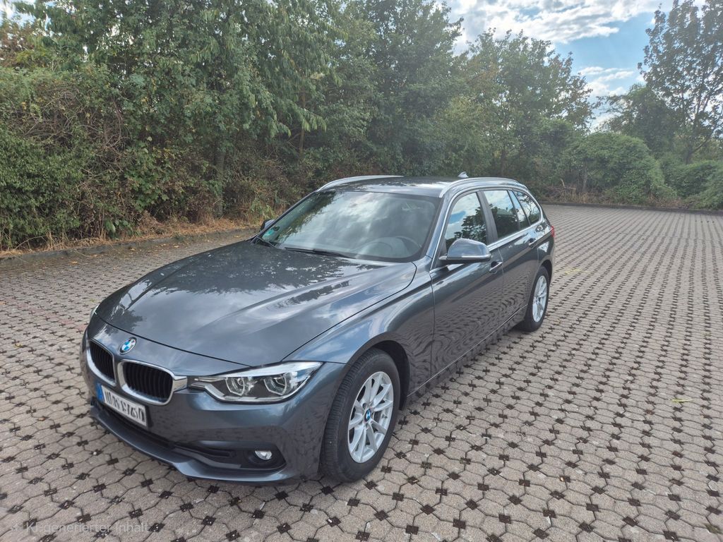 Image of BMW 320