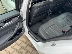 Fahrzeugabbildung BMW 520d Touring Aut. Leder Navi LED Harman