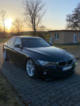 BMW 318D | M Paket | 8-fach bereift | CarPlay - BMW 318: 318d M Paket