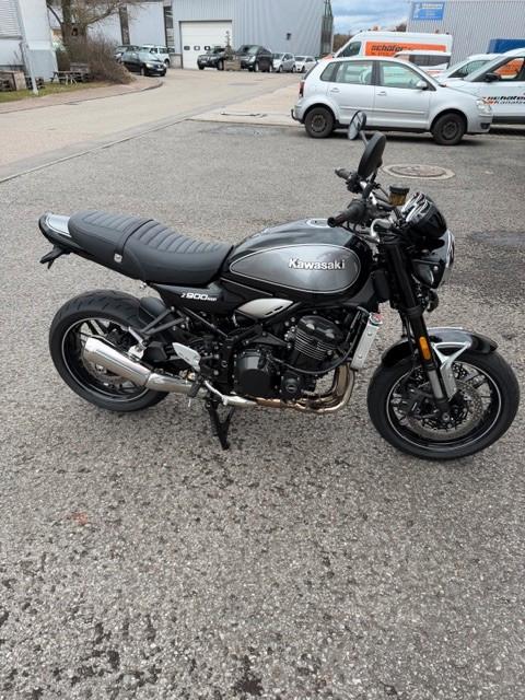 Kawasaki Z900 RS 2024 *Neuwertiger Zustand*