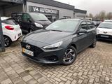 Hyundai i30cw1.5i*LED HSW*NAVI*R.KAMERA PDC vo&hi*Sitzhz