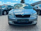 Skoda Octavia Lim. Ambition - Skoda Octavia aus 2012 mit Diesel-Antrieb: Limousine