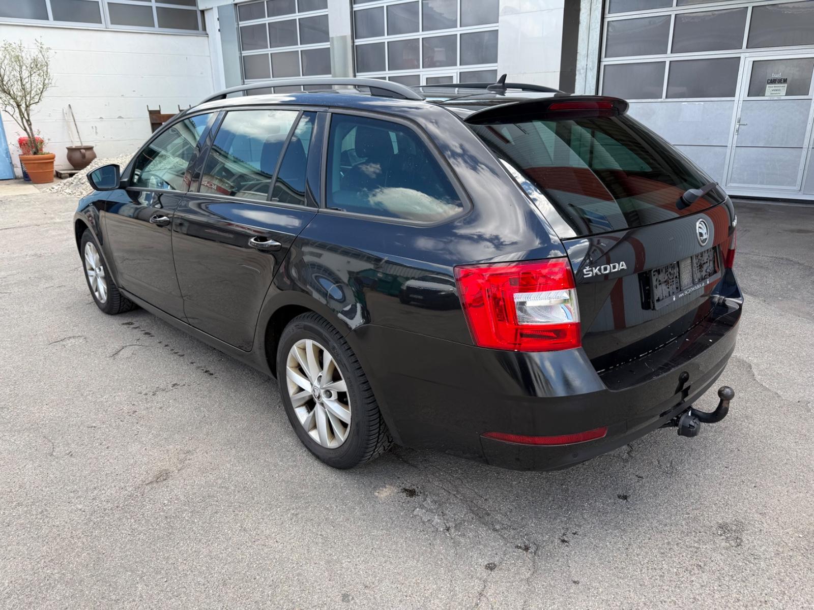 Skoda Octavia Combi Style 2.0 TDI*Navi*SHZ*Tempomat*