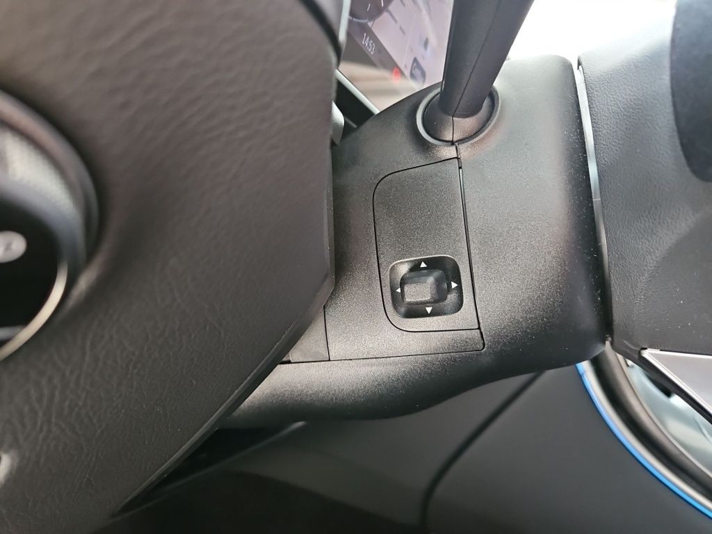 Fahrzeugabbildung Mercedes-Benz GLC 200 4M Avantg. Distronic+ AHK 360° HUD SHZ