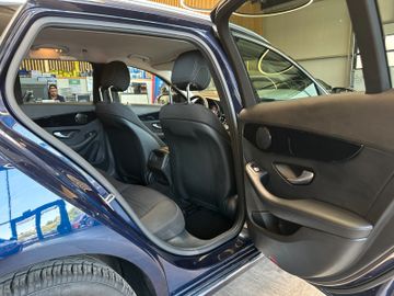 MYAUTOCENTER – Gebraucht- und Jahreswagen mit Werkstattservice in Pfaffenhofen Mercedes-Benz C 180 BlueTec d *Avantgarde*LED*Navi*TÜV*