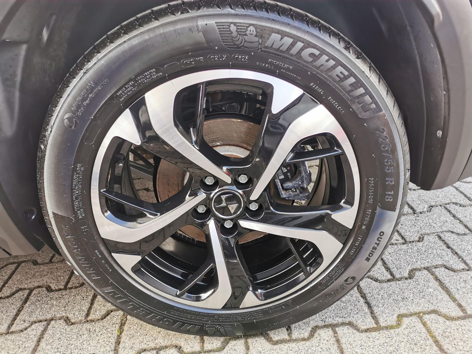 Fahrzeugabbildung DS Automobiles DS7 1.5 BlueHDi 130 FAP, Bastille+