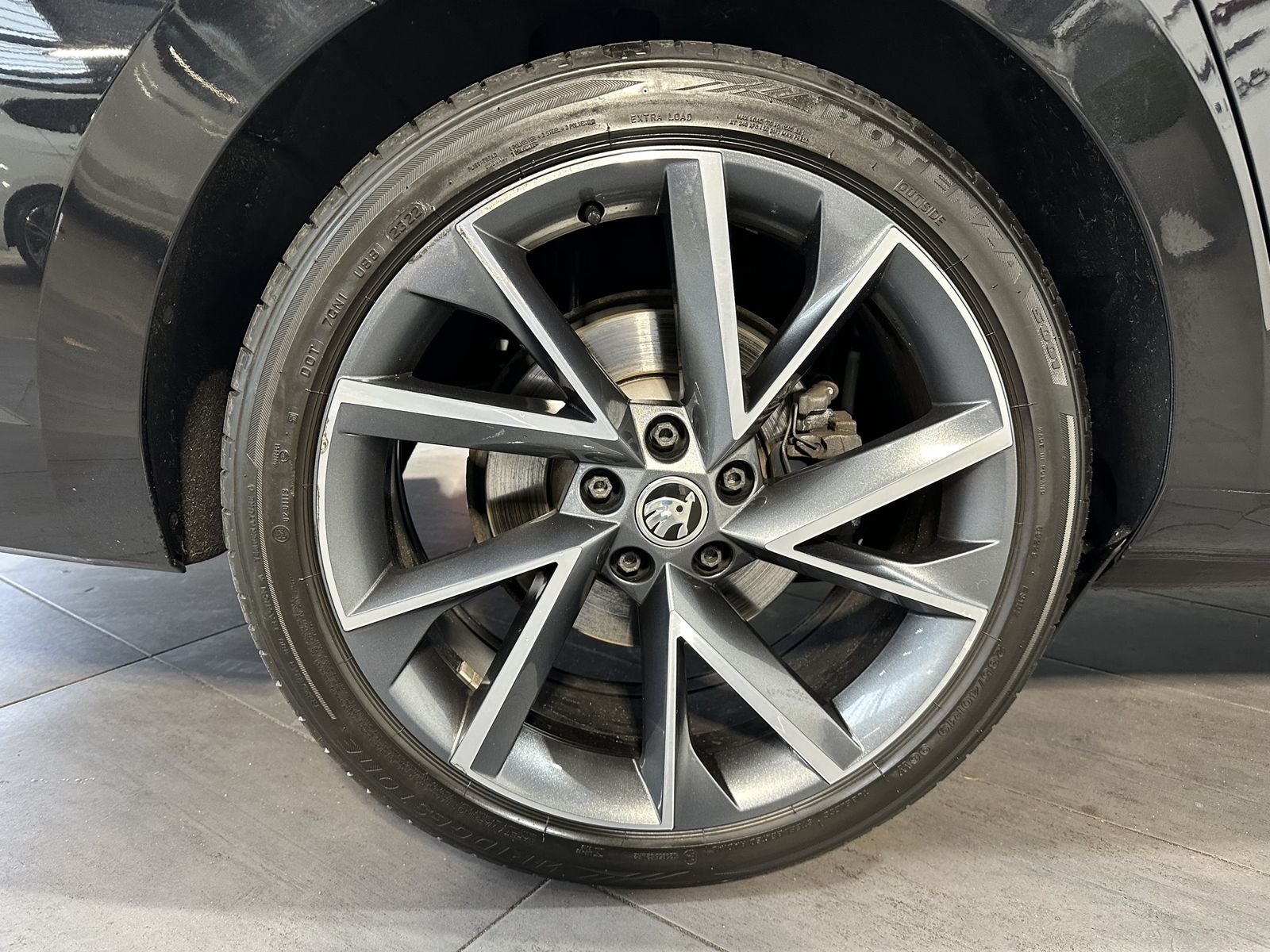 Fahrzeugabbildung SKODA Superb Combi 2.0 TDI DSG Sportline NAV+LED+VCOCK