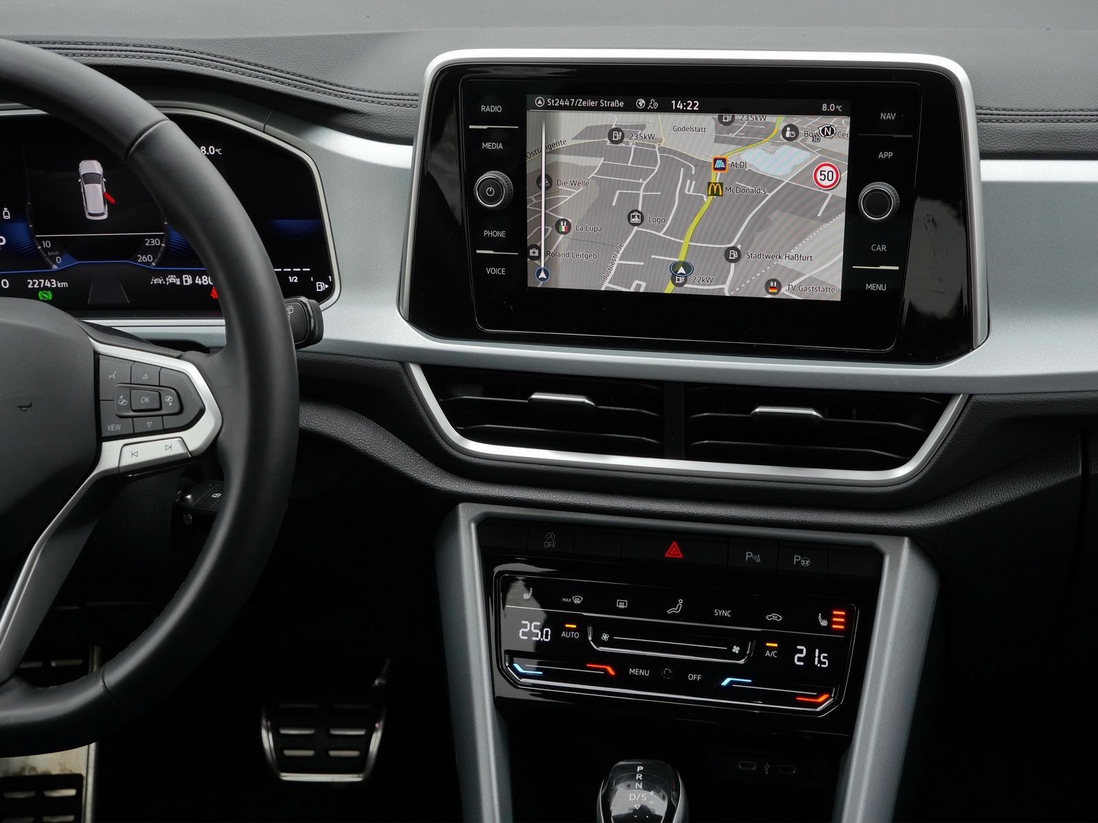 Volkswagen T-Roc - Bild 6