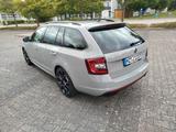 Skoda Octavia 2.0 TSI DSG RS Combi RS - Skoda Octavia: Privatanbieter