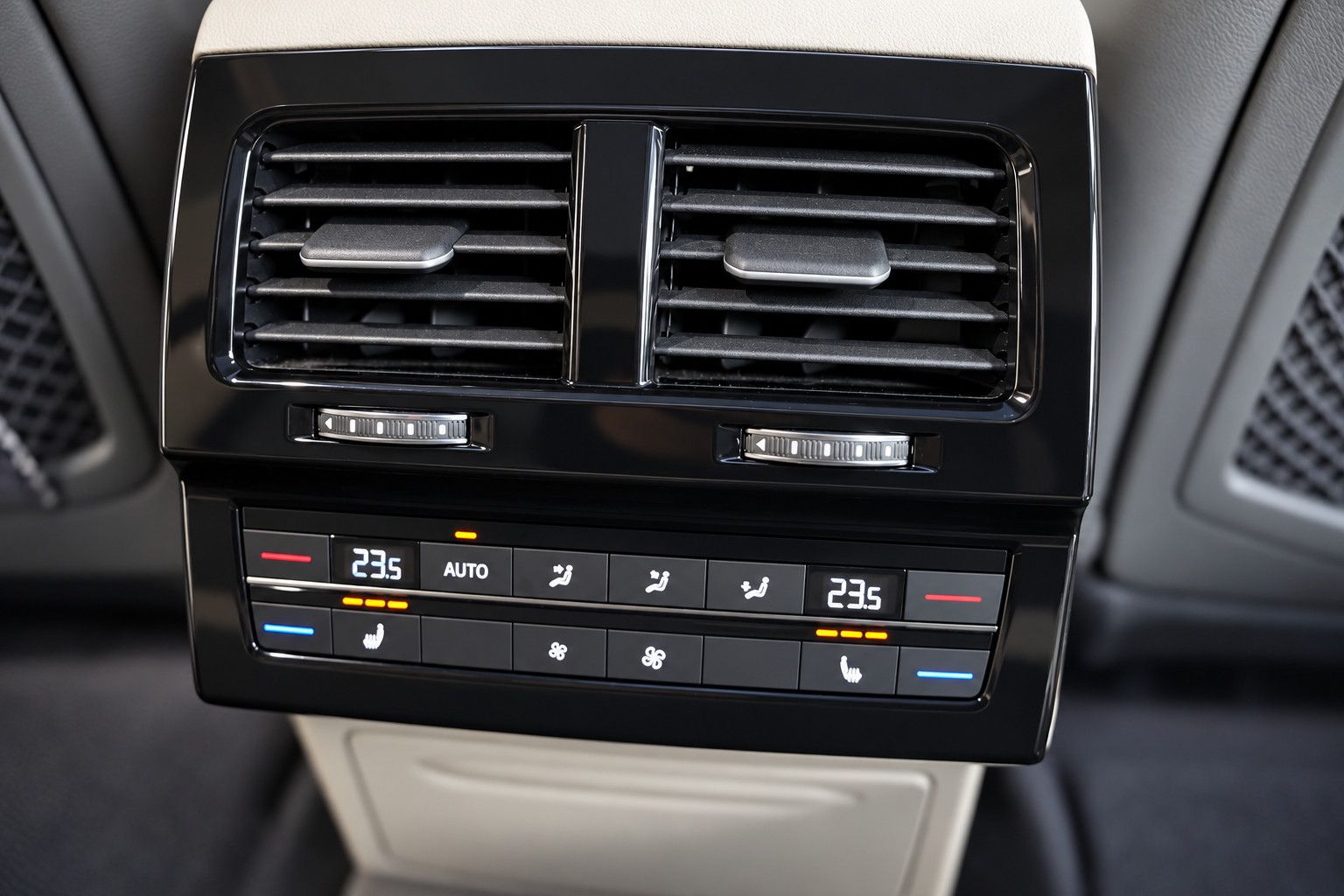 Fahrzeugabbildung Volkswagen Touareg Elegance 4Motion *InnovisionCockpit*LED