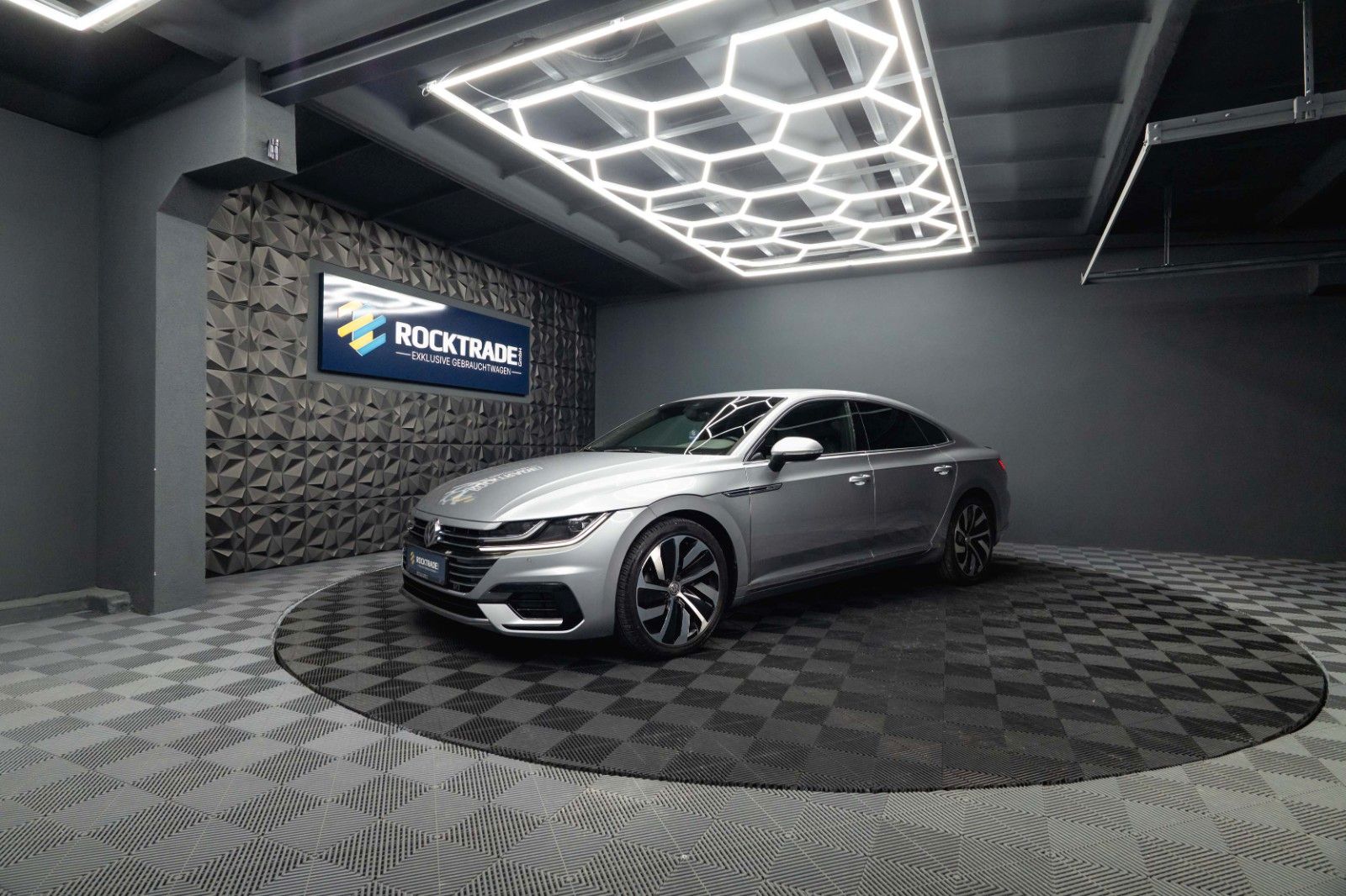 Fahrzeugabbildung Volkswagen Arteon R-Line+ | ACC | Massage | LED | 19 Zoll