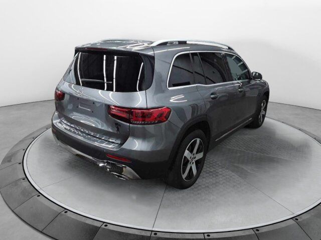 Fahrzeugabbildung Mercedes-Benz GLB 200 7G Progressive 360°+Distr+ TotW+LED+IHC+