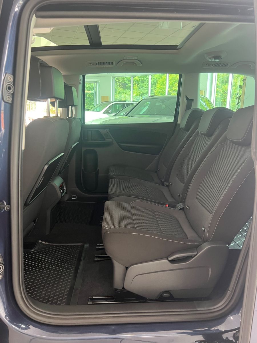 Fahrzeugabbildung Volkswagen Sharan 2.0 TDI Comfortline * PANO* R.KAMERA *AHK