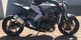 Kawasaki ZX10R  - KAWASAKI STREETFIGHTER