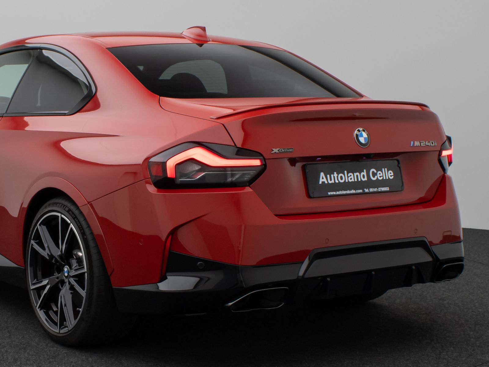 Fahrzeugabbildung BMW M240i xD Coupé Glasdach Kamera HUD H/K Stop&Go