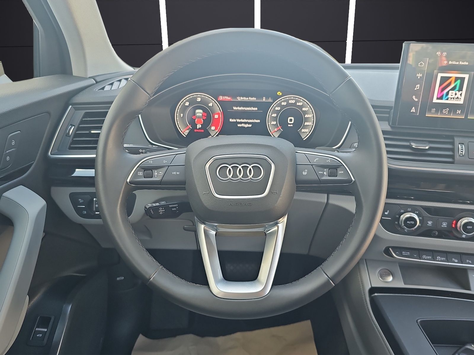 Fahrzeugabbildung Audi Q5 Sportback S line 40 TDI quattro, LUFT MATRIX