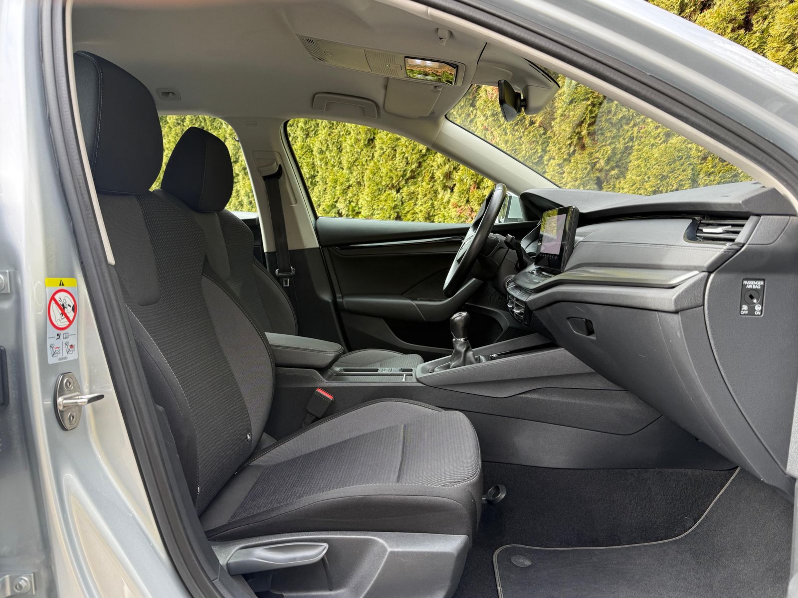 Fahrzeugabbildung SKODA Octavia 2.0 TDI Ambition LED+SHZ+AHK+CARPLAY+DAB