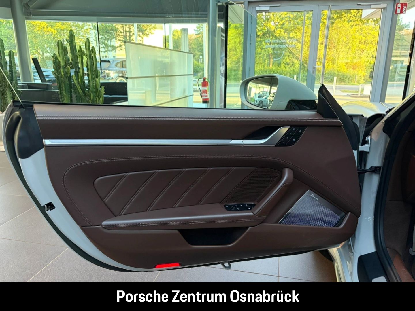 Porsche 992 (911) Turbo Cabriolet Lift Burmester Matrix foto 4